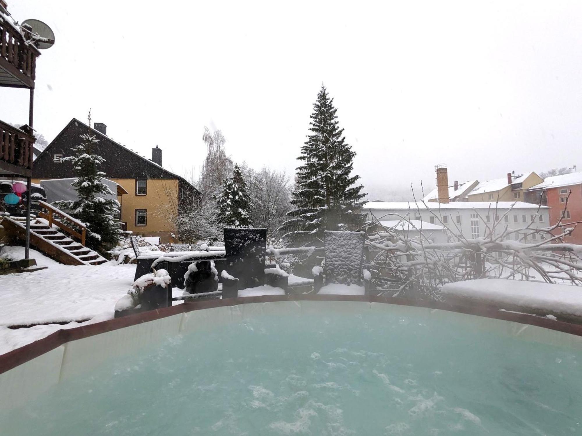Uo - Urlaubsmagie - Helle Wohnung,Sauna,Whirlpool Sebnitz Bagian luar foto